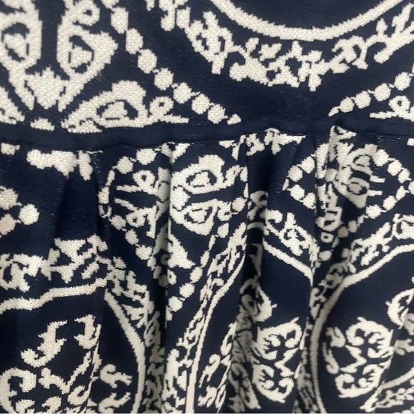 Romeo and Juliet Couture Sleeveless Navy Blue & White Knit Dress Sz L - Picture 7 of 12